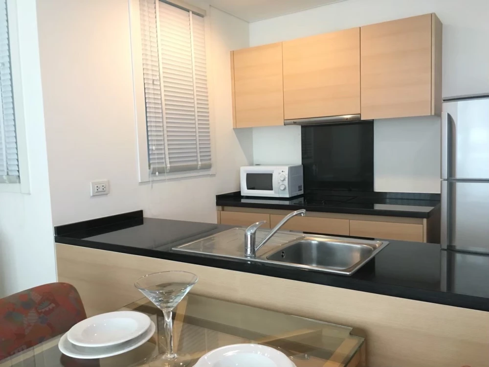 For rent!! Wind Sukhumvit 23, beautiful room, fully furnished, great price, ready to move in. Reserve now!!