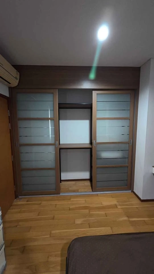 Villa for rent in Sathorn. Large room with great, unobstructed view. Quiet and peaceful. Fully furnished with appliances. Book now!