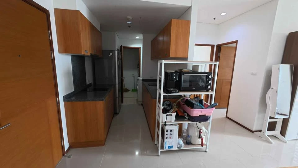 Villa for rent in Sathorn. Large room with great, unobstructed view. Quiet and peaceful. Fully furnished with appliances. Book now!