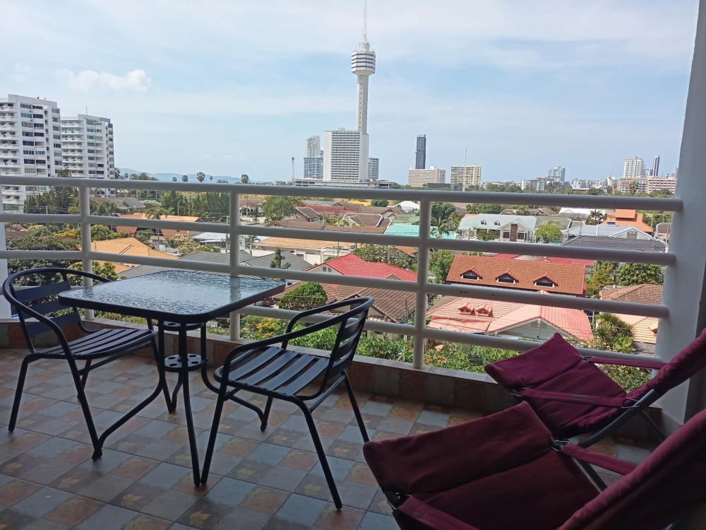 For rent, Jomtien Sea View Condominium 1-8 (Jomtien), 6th floor, Pattaya side, fully furnished, don't miss it.