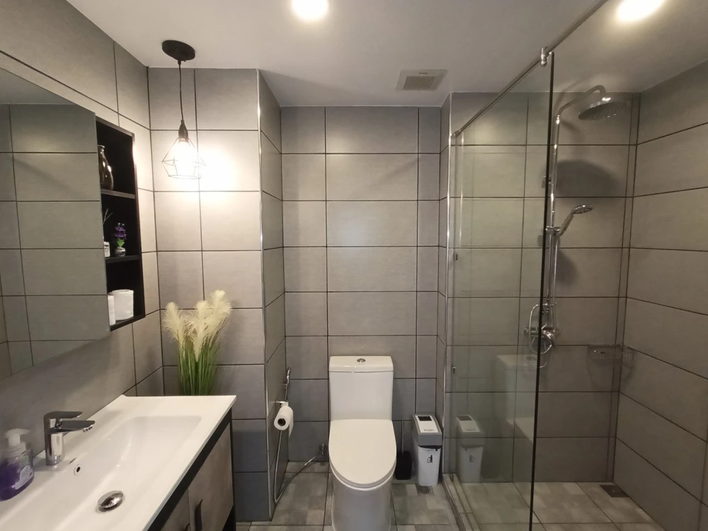 For rent, Jomtien Sea View Condominium 1-8 (Jomtien), 6th floor, Pattaya side, fully furnished, don't miss it.