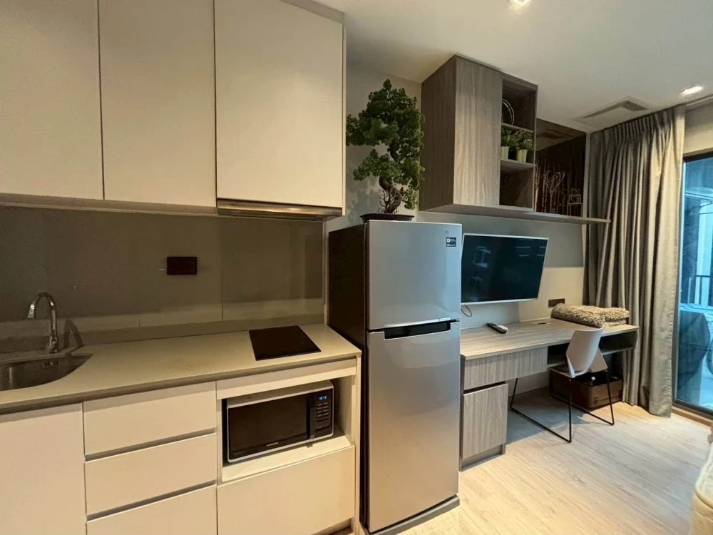 For rent: Whizdom Station Ratchada-Tha Phra. Ready to move in, fully furnished with appliances. Book now, don't miss out!