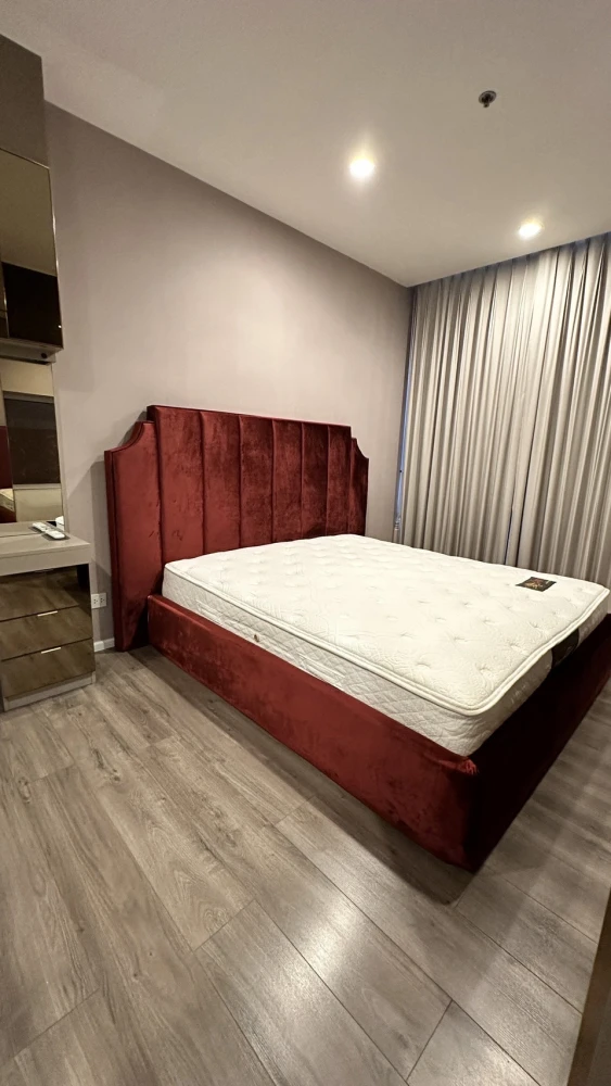 For rent: Whizdom Essence, 28th floor, beautiful room, fully decorated. Let me tell you, it's very livable. Book now.