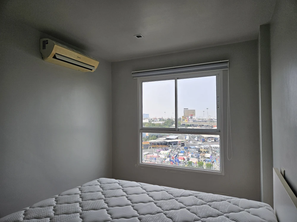 For rent, V Condo Ekkamai-Ramintra, near BTS Watcharaphon Station.