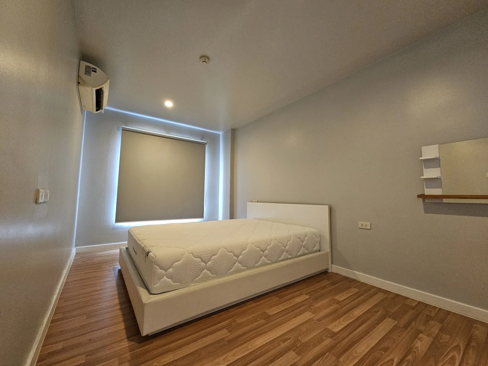 For rent, V Condo Ekkamai-Ramintra, near BTS Watcharaphon Station.