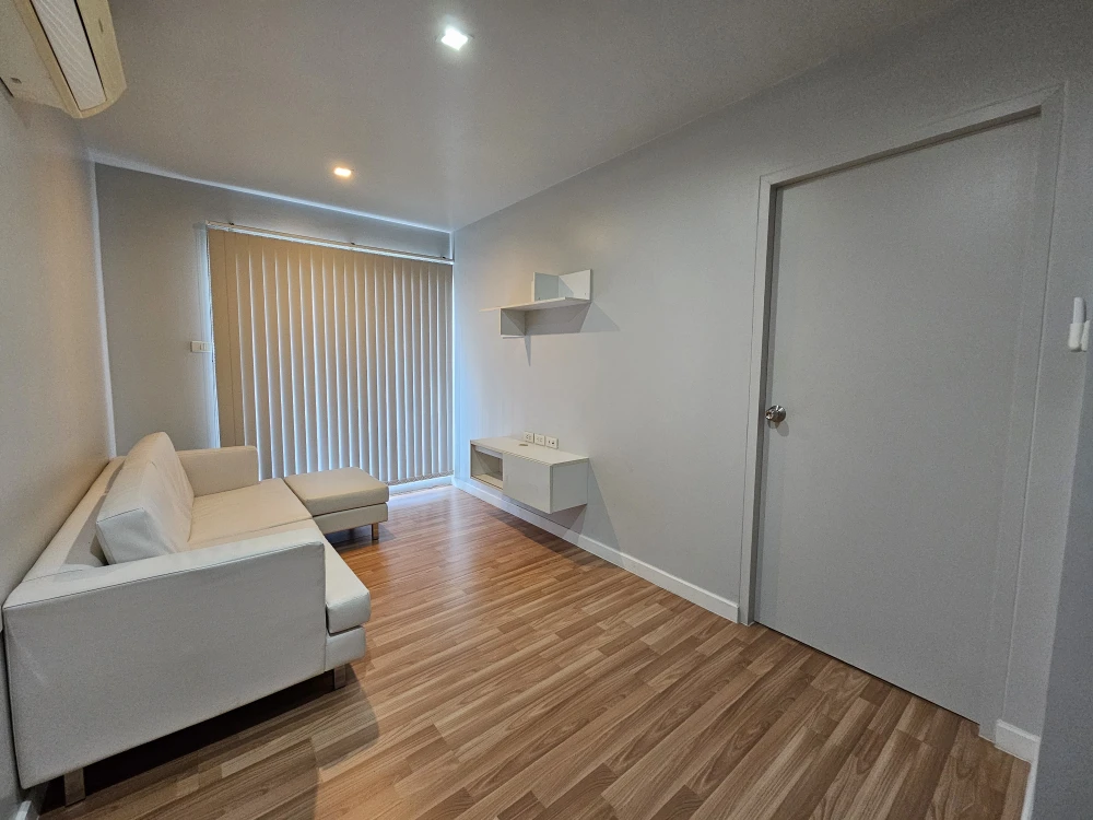 For rent, V Condo Ekkamai-Ramintra, near BTS Watcharaphon Station.