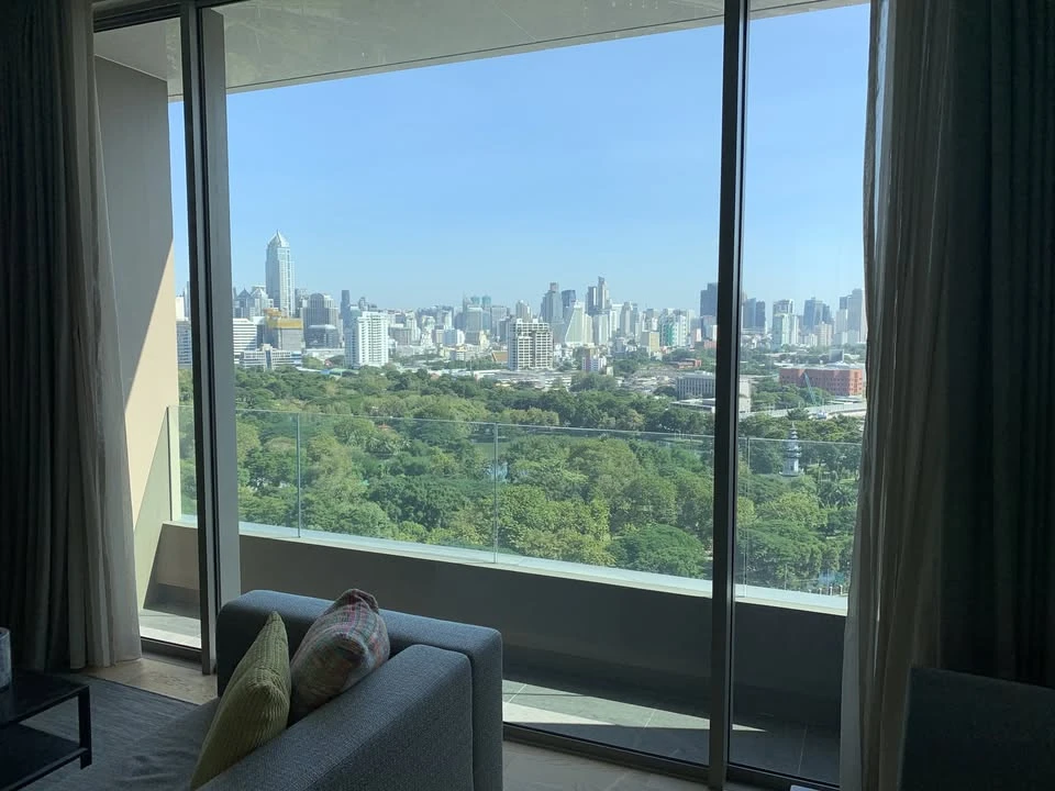 For rent: Saladaeng One, 17th floor, with a beautiful view of Lumpini Park, spacious area, fully furnished, just bring your own luggage and move in.