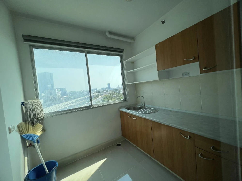 For rent Supalai Park Srinakarin, plenty of usable space, fully furnished, ready to move in immediately, hurry and book now.