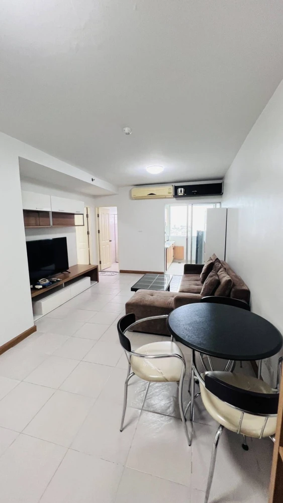 For rent: Supalai Park Kaset, 11th floor, Building A, complete with electrical appliances, lots of space in the room, reserve now.