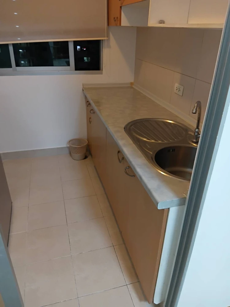 For rent: Supalai Park Kaset, 12th floor, Building B, spacious room, comfortable, not cramped, reserve now, don't hesitate.