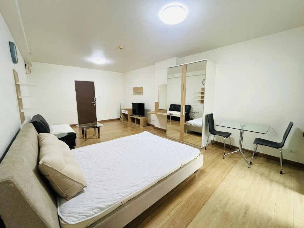 For rent: Supalai Park Kaset, Studio room, digital lock, convenient, safe, high floor, beautiful night view, reserve now!