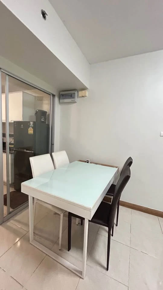 For Rent: Supalai Park Khae Rai-Ngamwongwan. Spacious 2-bedroom, 1-bathroom unit. It is rare to find a fully equipped, move-in ready unit at this pric