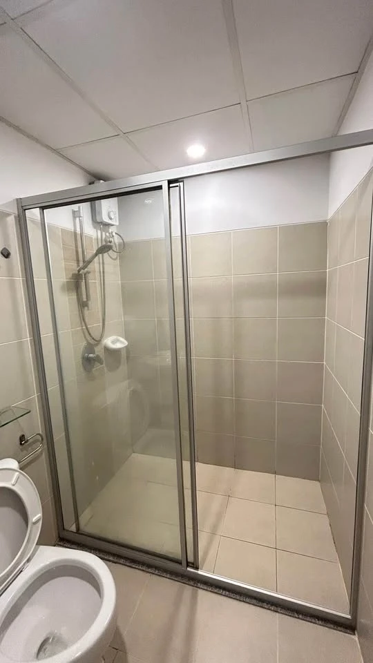 For Rent: Supalai Park Khae Rai-Ngamwongwan. Spacious 2-bedroom, 1-bathroom unit. It is rare to find a fully equipped, move-in ready unit at this pric