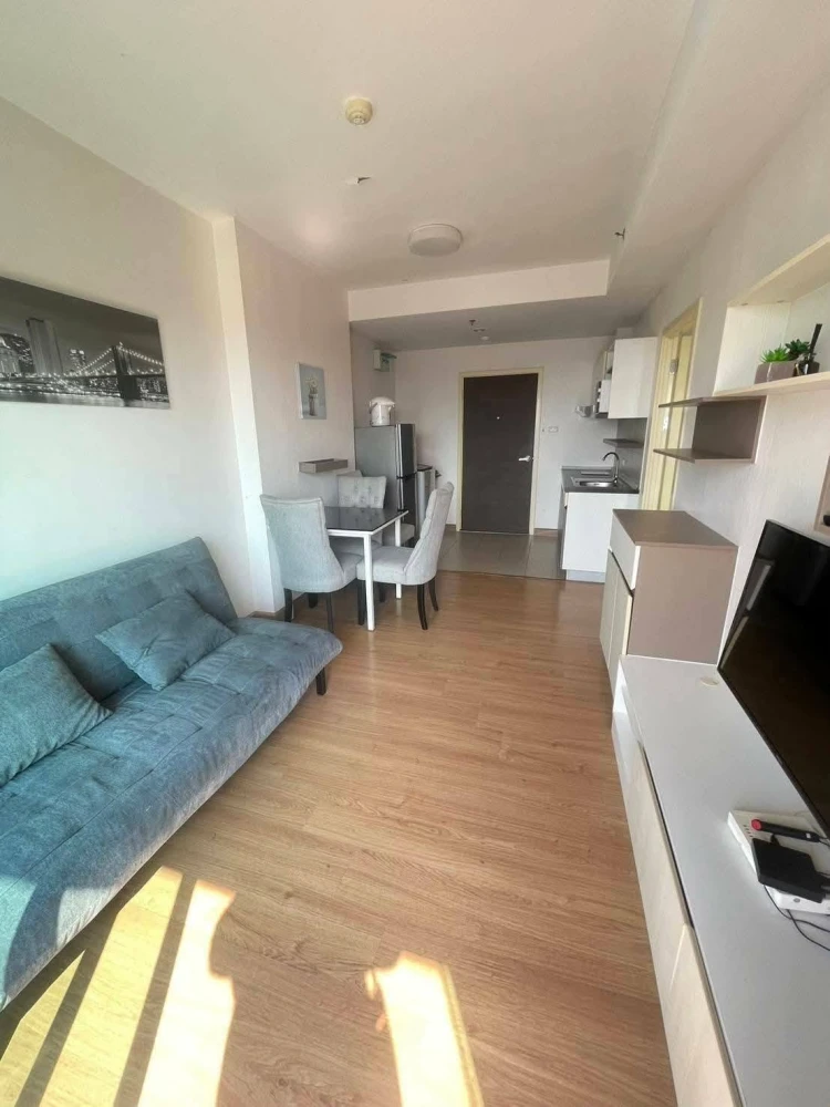 For rent: Supalai Marey Pattaya, high-floor unit with stunning sea view, fully furnished. Don't miss out!