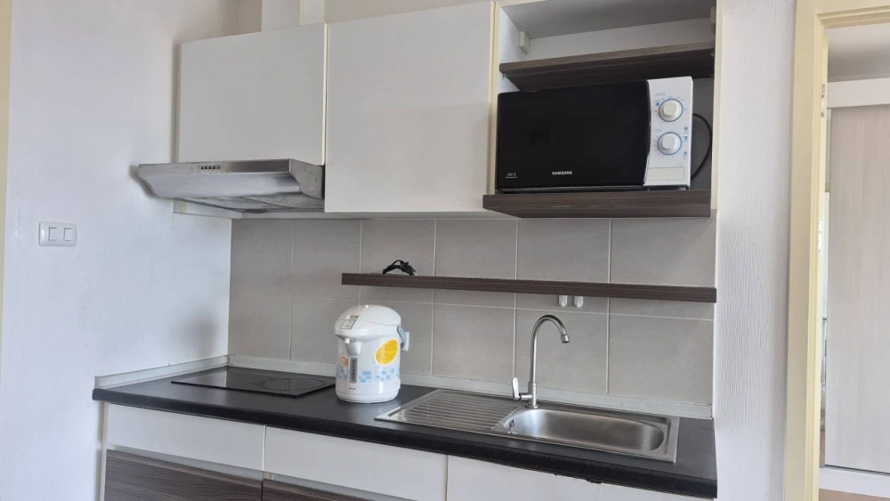 For rent: Supalai Marey Pattaya, high-floor unit with stunning sea view, fully furnished. Don't miss out!