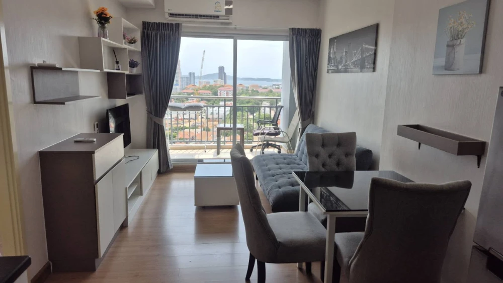 For rent: Supalai Marey Pattaya, high-floor unit with stunning sea view, fully furnished. Don't miss out!