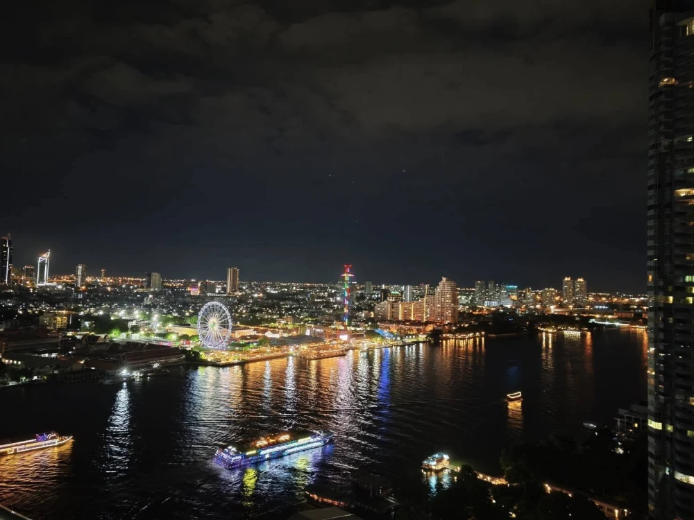 For rent: Supalai River Place, high floor, panoramic view, unobstructed panoramic view, wide view with no buildings blocking the view, auspicious loca