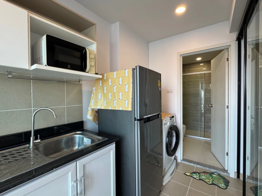 For rent, Supalai Loft Prachathipok-Wongwian Yai, 21st floor, beautiful view room, fully furnished, book now, don't miss it.