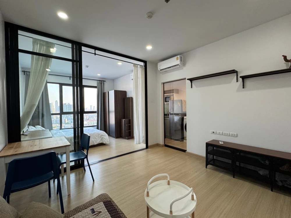 For rent, Supalai Loft Prachathipok-Wongwian Yai, 21st floor, beautiful view room, fully furnished, book now, don't miss it.