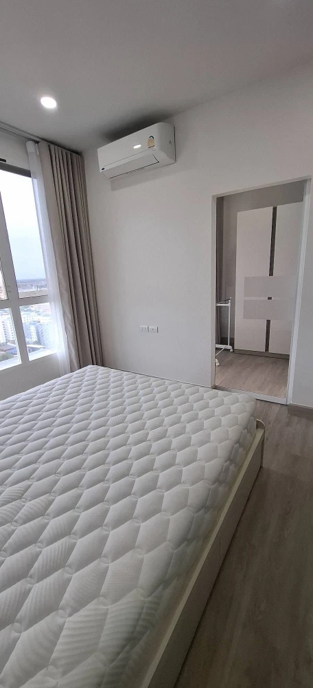 For rent: Supalai Loft, Phasi Charoen Station, 21st floor, nice room, fully furnished, reserve now, don't miss out!