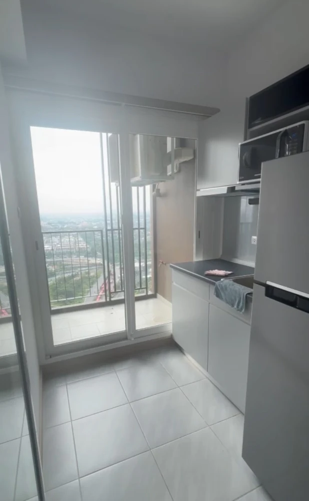 For rent Supalai Loft Sathorn-Ratchaphruek.