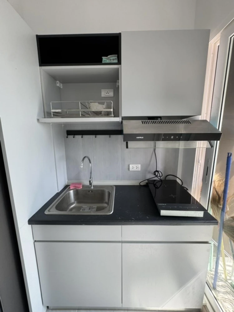 For rent Supalai Loft Sathorn-Ratchapruek, bedroom with built-in furniture, complete with quality electrical appliances. Don't miss it.