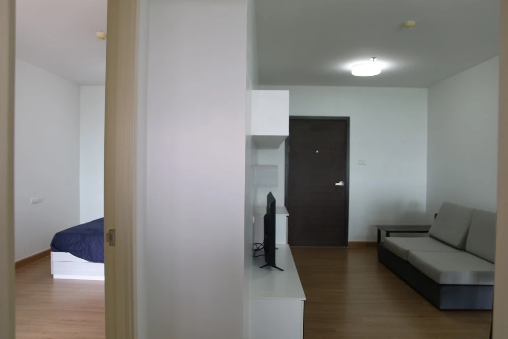 For rent, Supalai Loft Chaengwattana, spacious room, 9th floor, unblocked view, complete electrical appliances. Book now quickly.