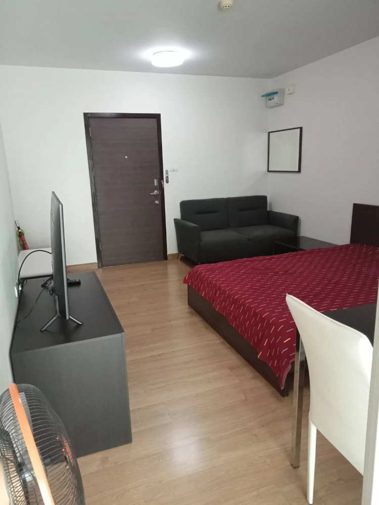 For rent: Supalai Vista Sriracha - Laem Chabang Port Intersection, high floor studio room, swimming pool view, Pattaya, Bang Lamung, cool weather all