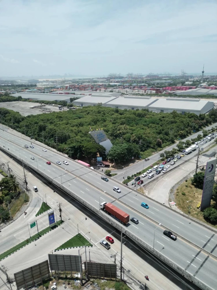 For rent: Supalai Vista Sriracha - Laem Chabang Port Intersection, high floor studio room, swimming pool view, Pattaya, Bang Lamung, cool weather all