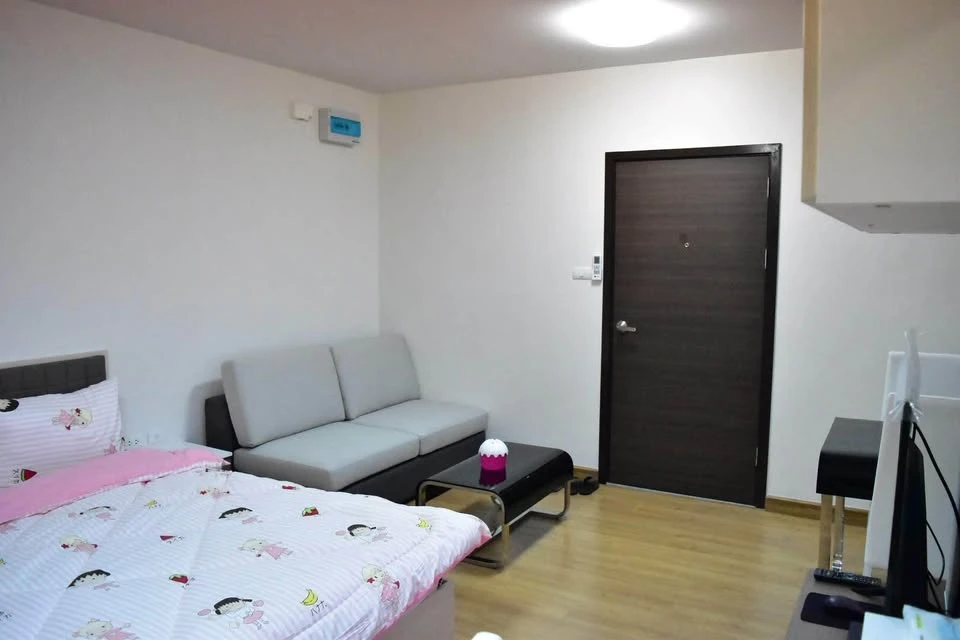 For rent Supalai Vista Sriracha - Laem Chabang Port Intersection Studio room, 6th floor, swimming pool view, full facilities, book now