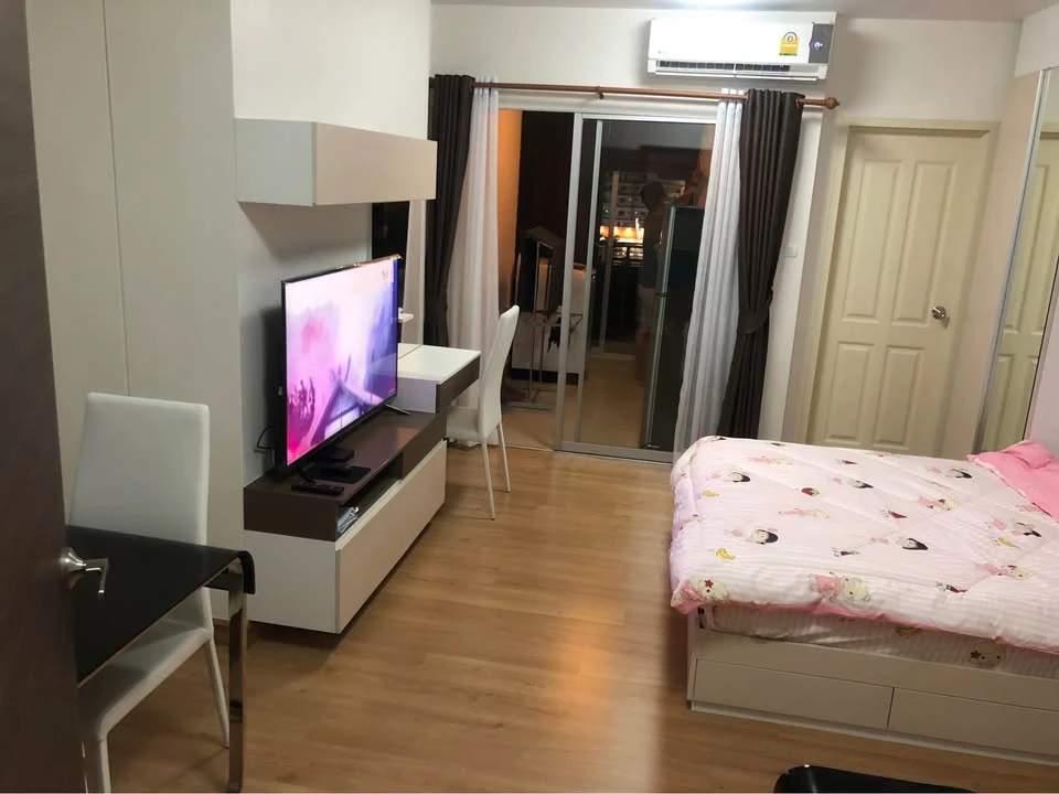 For rent Supalai Vista Sriracha - Laem Chabang Port Intersection Studio room, 6th floor, swimming pool view, full facilities, book now