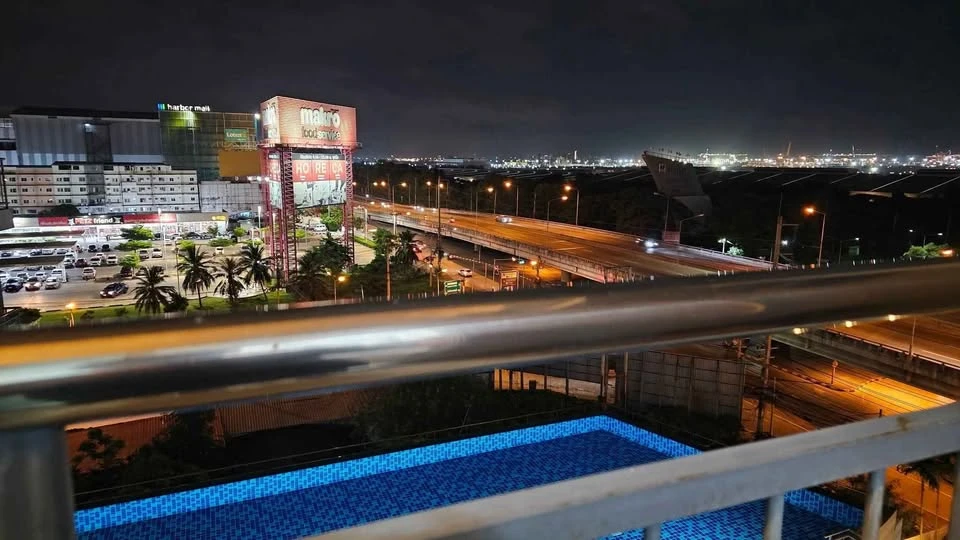 For rent: Supalai Vista Sriracha - Laem Chabang Port Intersection, studio room, fully furnished with furniture and appliances, pool view, reservation