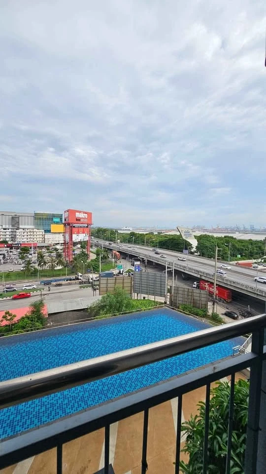 For rent: Supalai Vista Sriracha - Laem Chabang Port Intersection, studio room, fully furnished with furniture and appliances, pool view, reservation