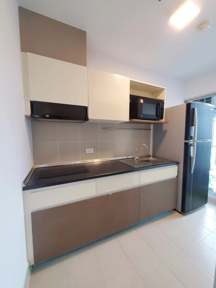 For rent: Supalai Vista, Pak Kret Intersection, 9th floor, corner room, spacious, complete facilities, you shouldn't miss it.