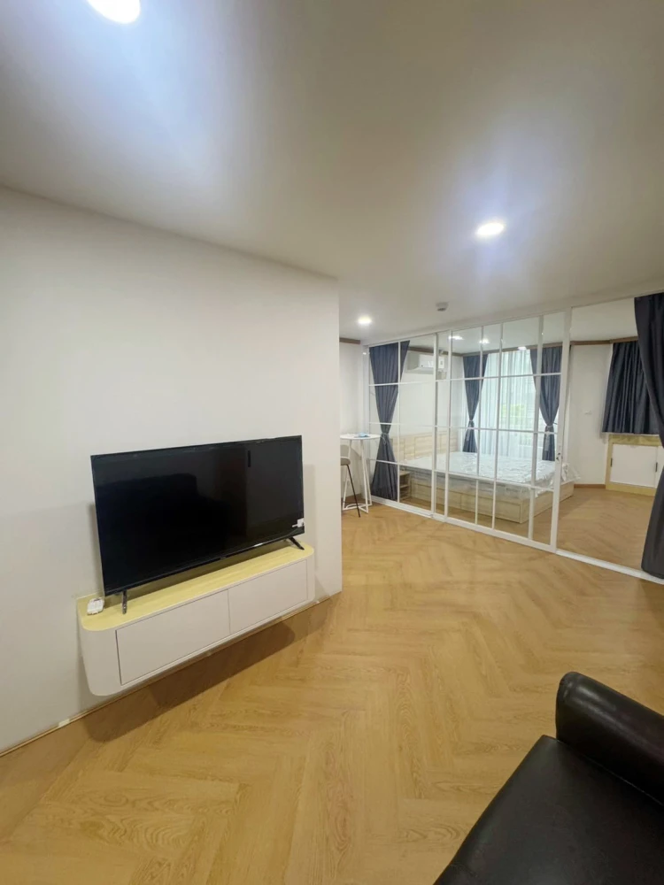 For rent: Supalai Place Sukhumvit 39, spacious room, comfortable, fully equipped, book now before you miss out!!