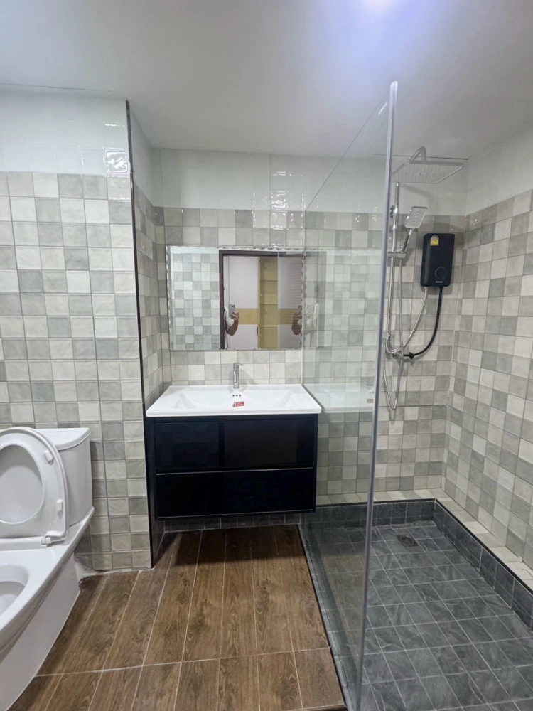 For rent: Supalai Place Sukhumvit 39, spacious room, comfortable, fully equipped, book now before you miss out!!