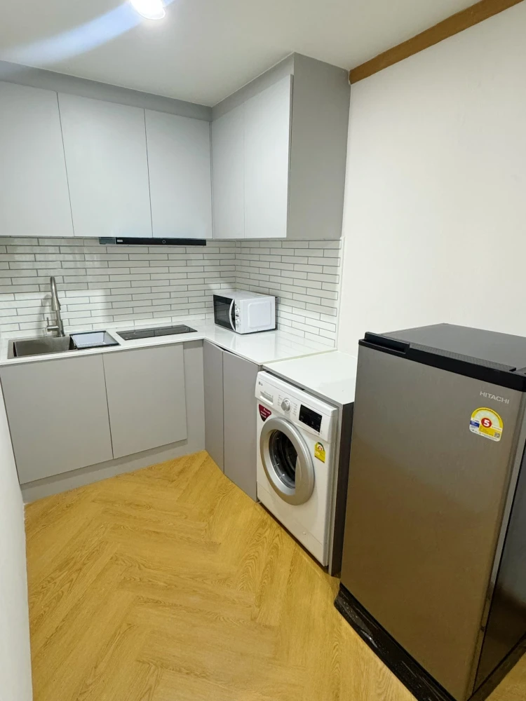 For rent: Supalai Place Sukhumvit 39, spacious room, comfortable, fully equipped, book now before you miss out!!