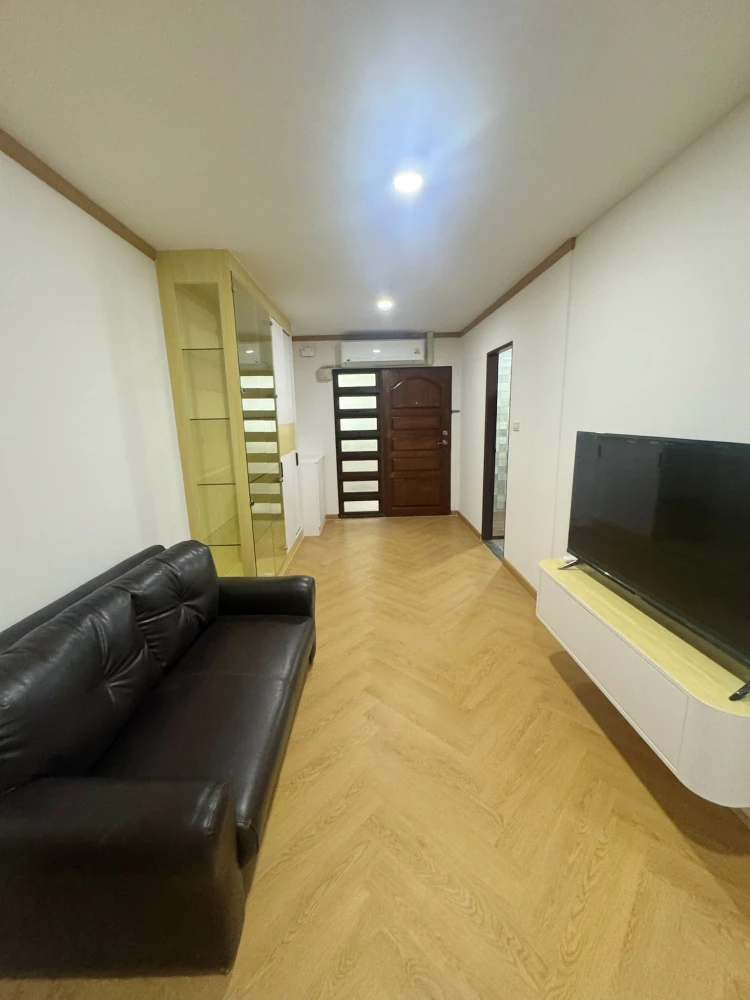 For rent: Supalai Place Sukhumvit 39, spacious room, comfortable, fully equipped, book now before you miss out!!