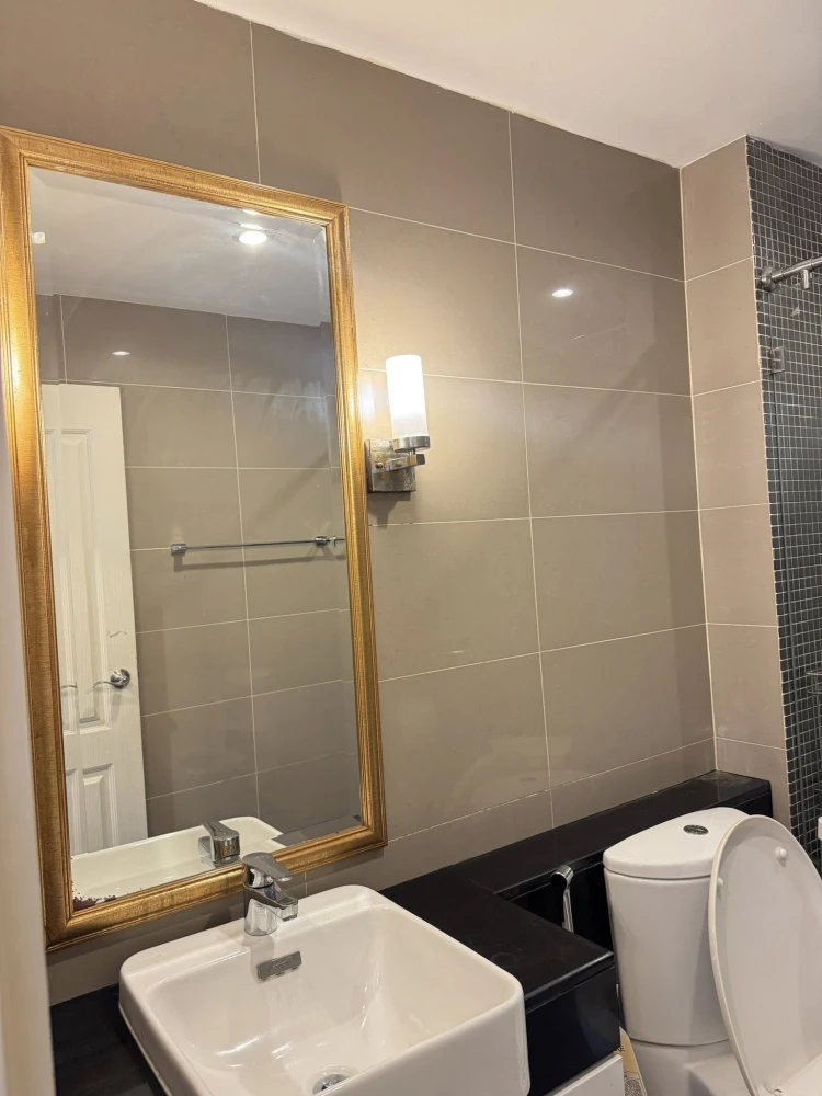 For rent: Supalai Wellington 2, 2nd floor, Building 4. Fully furnished, just move in with your luggage.