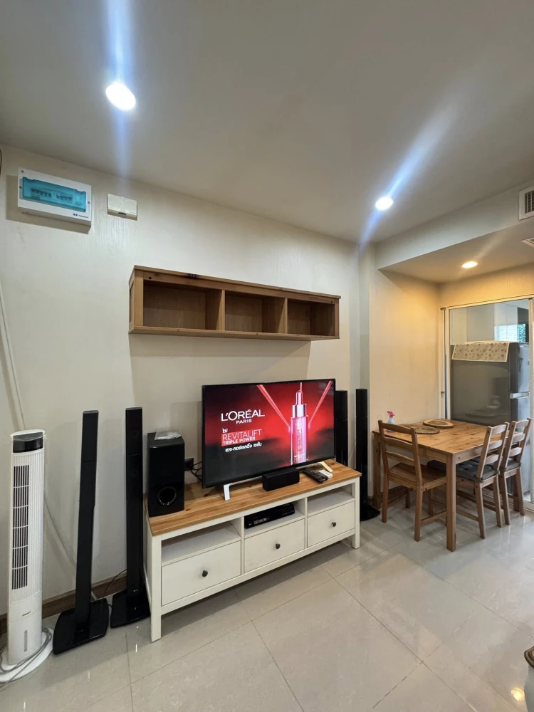 For rent: Supalai Wellington 2, 2nd floor, Building 4. Fully furnished, just move in with your luggage.