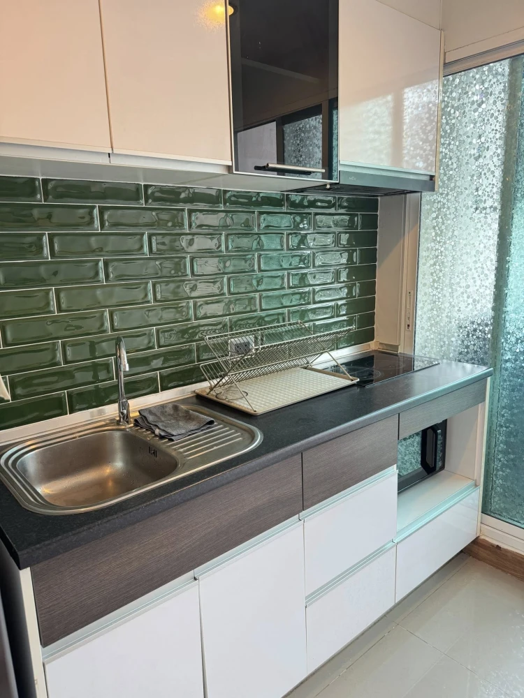 For rent: Supalai Wellington 2, 2nd floor, Building 4. Fully furnished, just move in with your luggage.