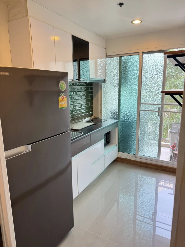 For rent: Supalai Wellington 2, 2nd floor, Building 4. Fully furnished, just move in with your luggage.