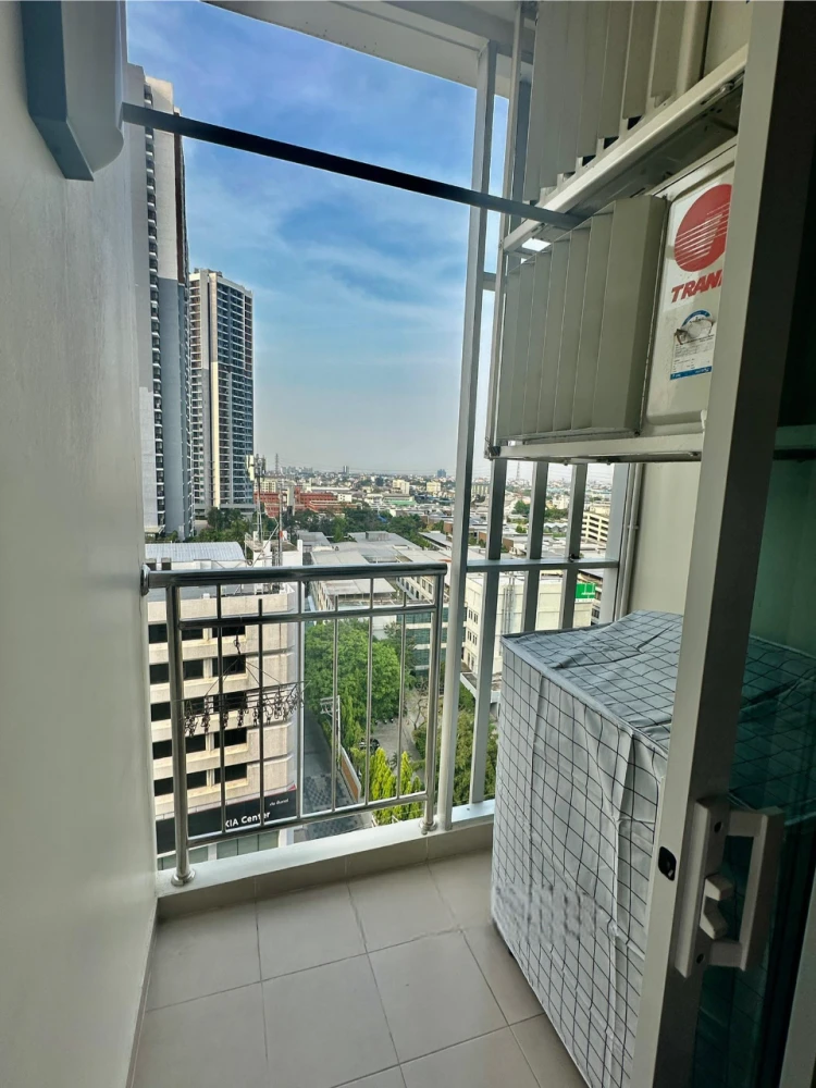 For rent Supalai Wellington 2, very spacious room, city view, cool breeze all day, no sun shining into the room in the morning and afternoon, don't mi