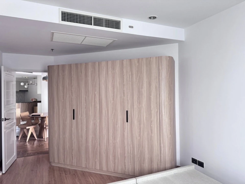 For rent: Supalai Wellington, corner unit, quiet, 4th floor, well-proportioned, fully furnished. First come, first served.