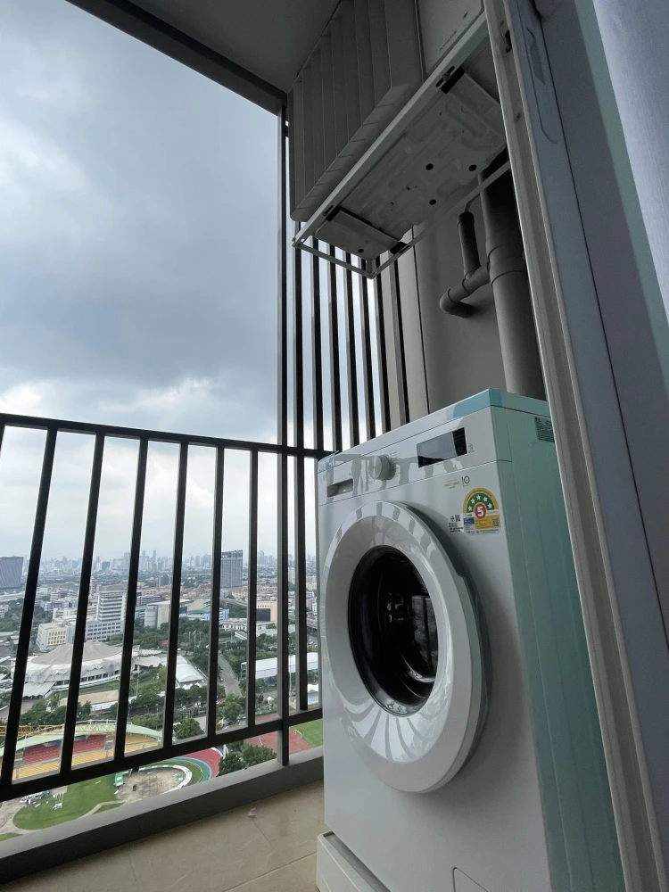 For rent: Supalai Veranda Ramkhamhaeng, 31st floor room, very high, with a clear, open city view, don't miss it.