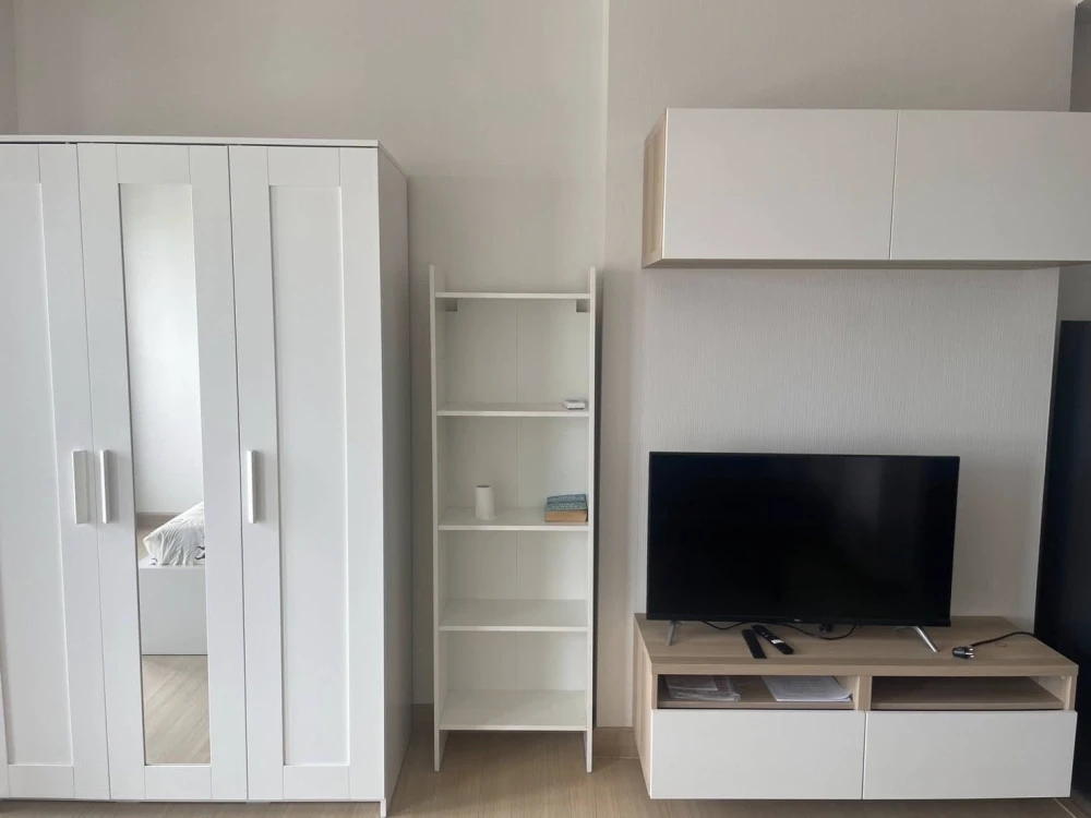 For rent: Supalai Veranda Ramkhamhaeng, high floor unit, very livable, fully furnished. Just bring your belongings and move in! Book now before it's t