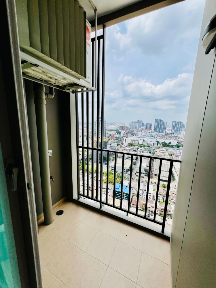 For rent Supalai Veranda Ramkhamhaeng, fully furnished room, simple style, high floor, beautiful city view, can't miss booking