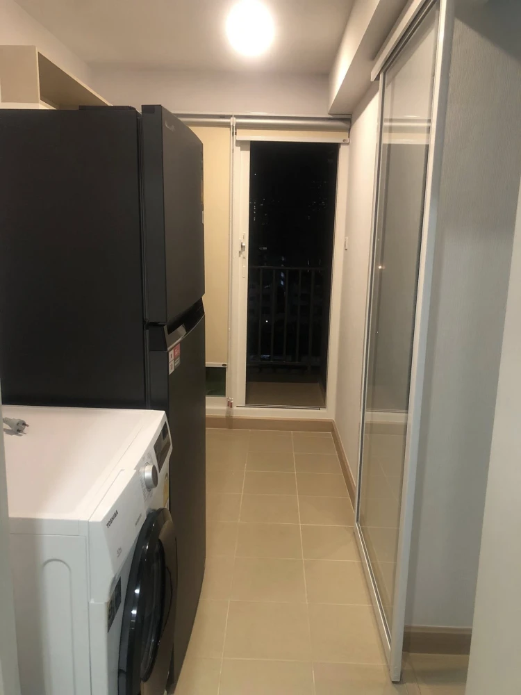 For rent: Supalai Veranda Ramkhamhaeng. Nicely decorated unit with high-quality built-in furniture. Everything you need is here. Book now before it's