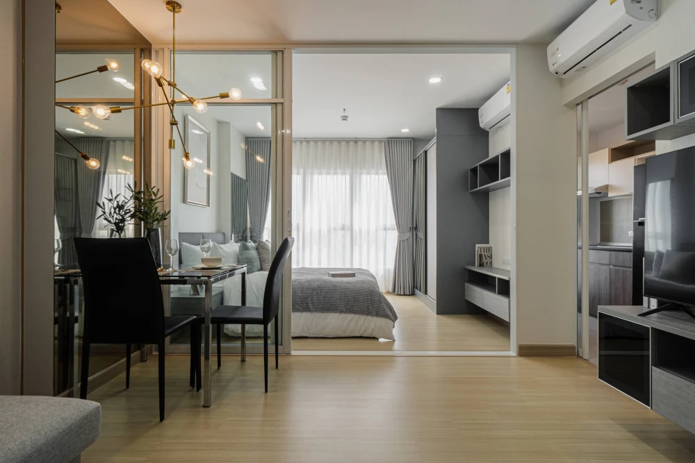 For rent: Supalai Veranda Ramkhamhaeng, Building B, 15th floor, Osotspa side, kitchen with balcony, fully furnished, very livable.