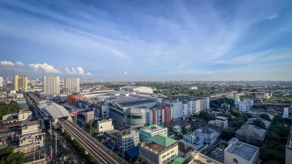 For rent Supalai Veranda Phasi Charoen Station, 21st floor, Building A, corner room, city view, no blocked view, interested, reserve now.